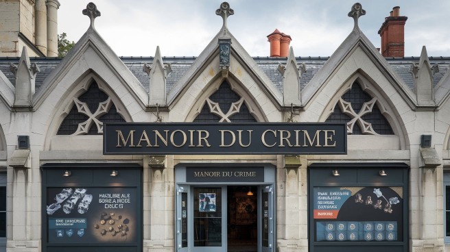 a-photo-of-the-exterior-of-the-manoir-du-crime-a-c-yami3nyhtqcbektrl6fp2a-xpjiocwkshquaztoytlxog